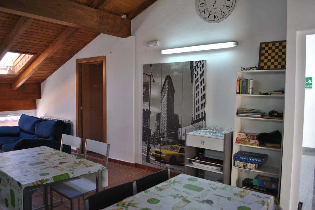 Hostal La Catedral Санто-Доминго-де-ла-Кальсада Экстерьер фото